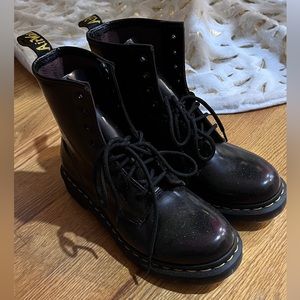 Dr Martens the originals size 6 shoes!